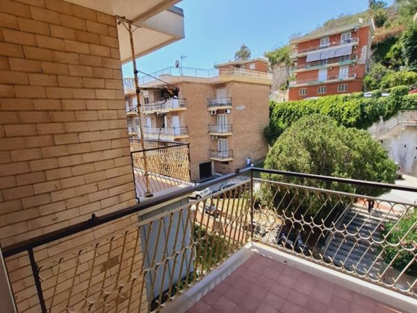 appartamento in affitto a Napoli in zona Bagnoli