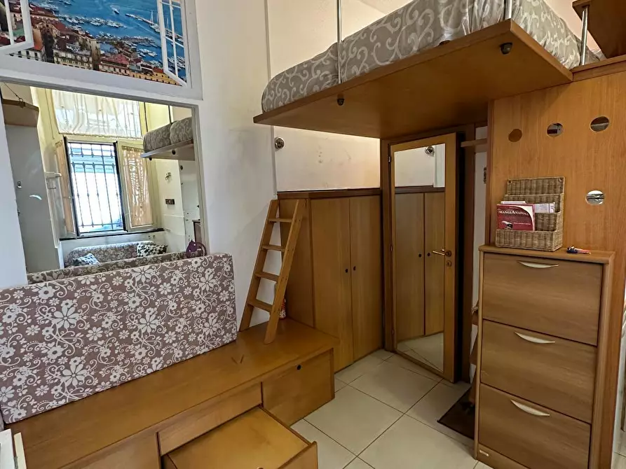 monolocale in affitto a Napoli in zona Porto