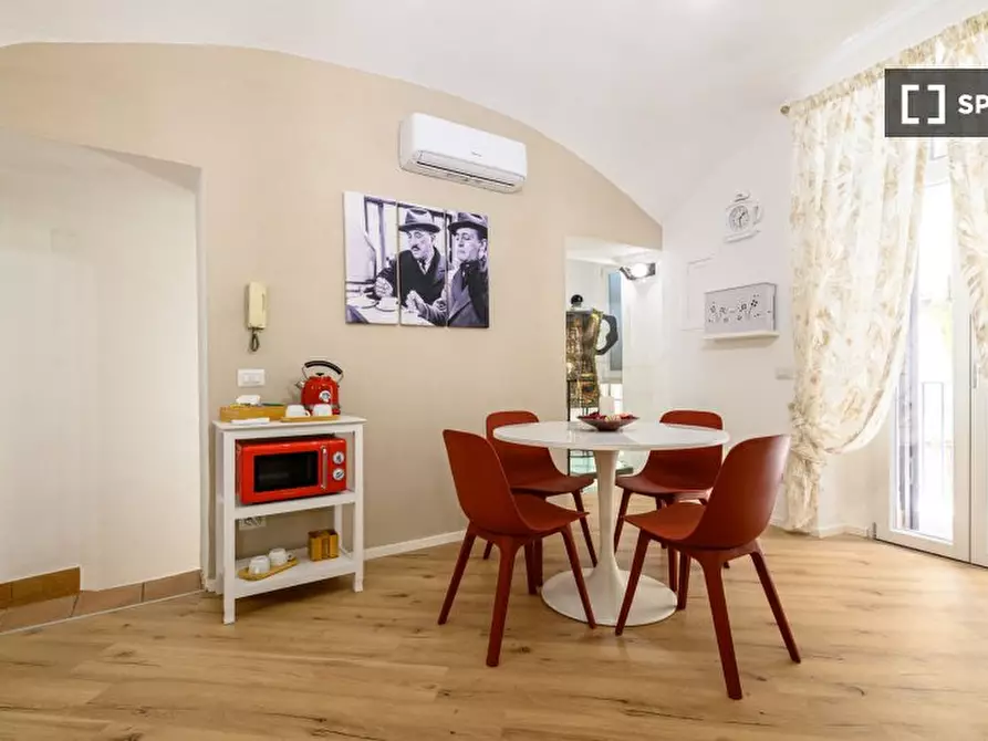 appartamento in affitto a Napoli in zona Porto