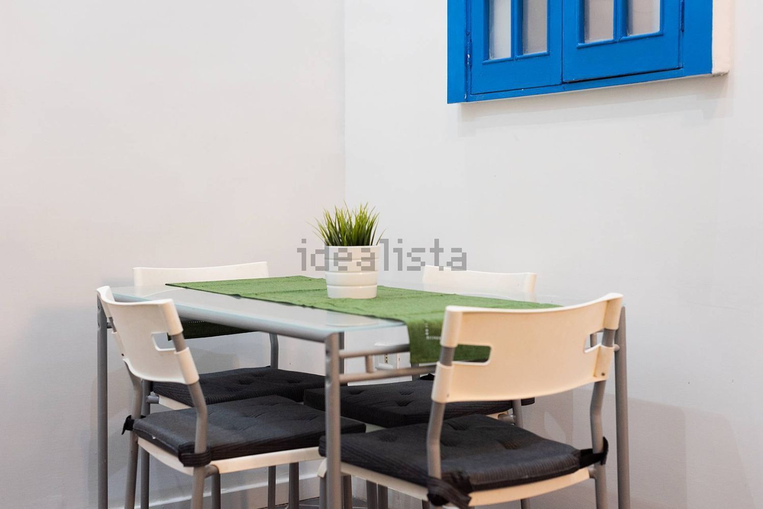 appartamento in affitto a Napoli in zona Chiaia