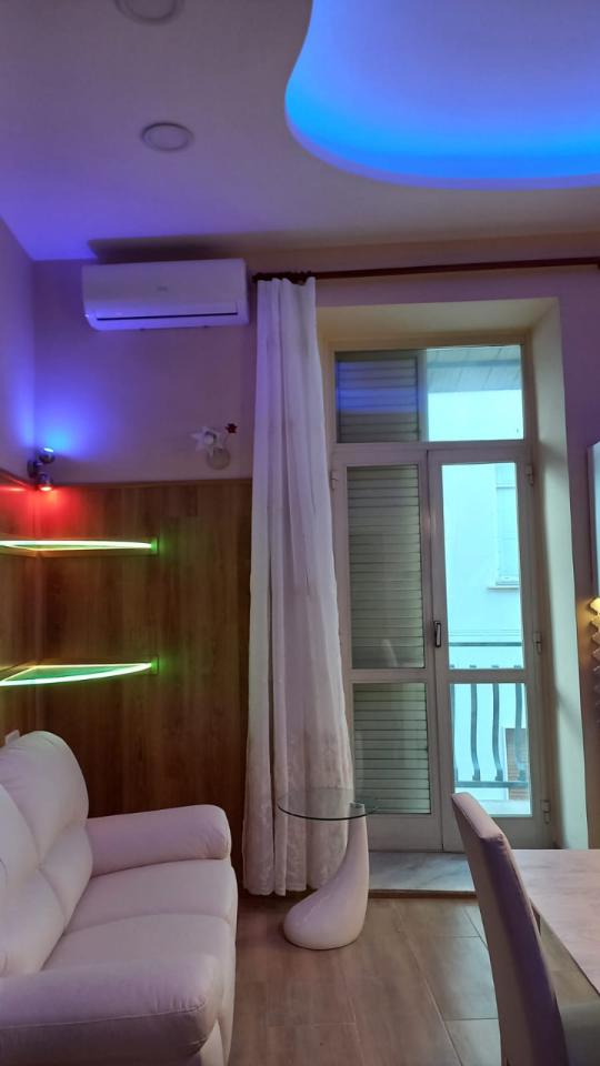 negozio in affitto a Napoli in zona San Lorenzo