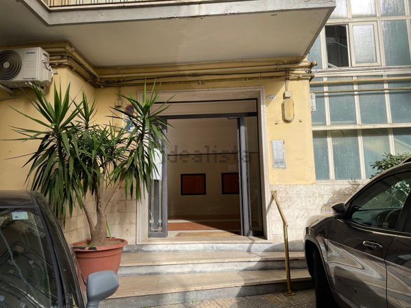 ufficio in affitto a Napoli in zona Arenella