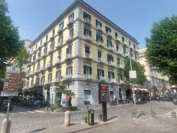 ufficio in affitto a Napoli in zona Arenella