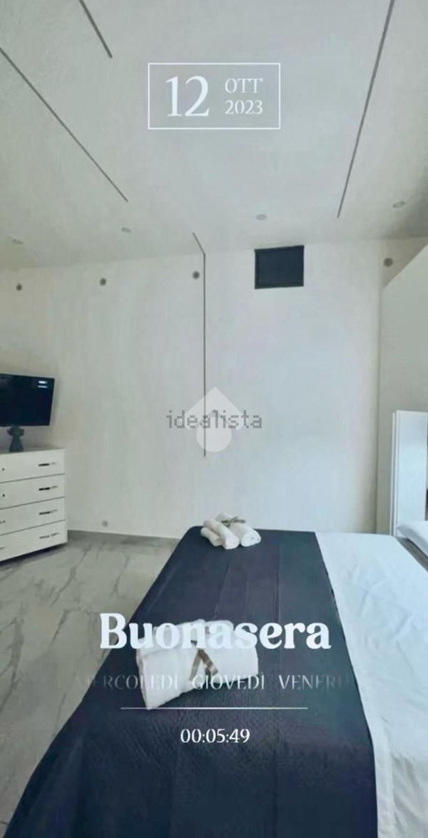 appartamento in affitto a Napoli in zona Chiaia