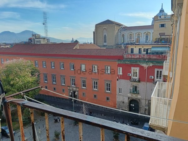 appartamento in affitto a Napoli in zona Pendino / San Giuseppe