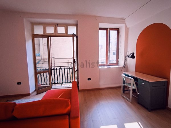 appartamento in affitto a Napoli in zona Stella