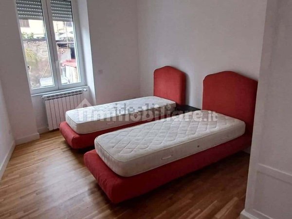 appartamento in affitto a Napoli in zona Stella