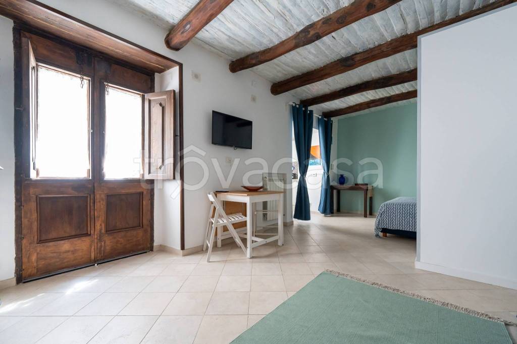 appartamento in affitto a Napoli