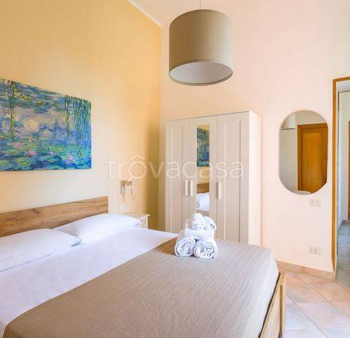 appartamento in affitto a Napoli in zona Chiaia