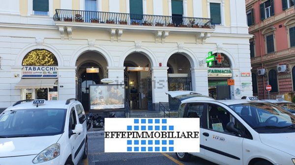 appartamento in affitto a Napoli in zona Chiaia