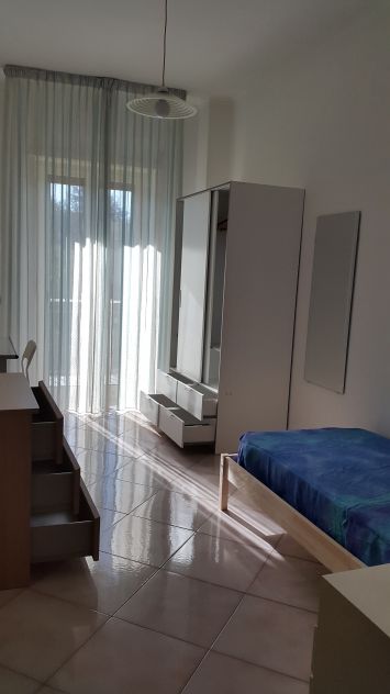 camera singola in affitto a Napoli in zona Arenella