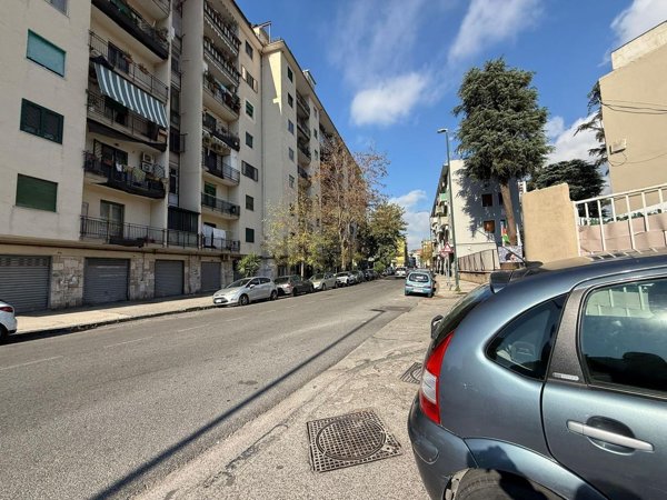 ufficio in affitto a Napoli in zona Bagnoli