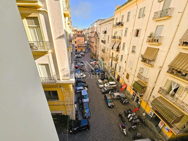 ufficio in affitto a Napoli in zona Pendino / San Giuseppe