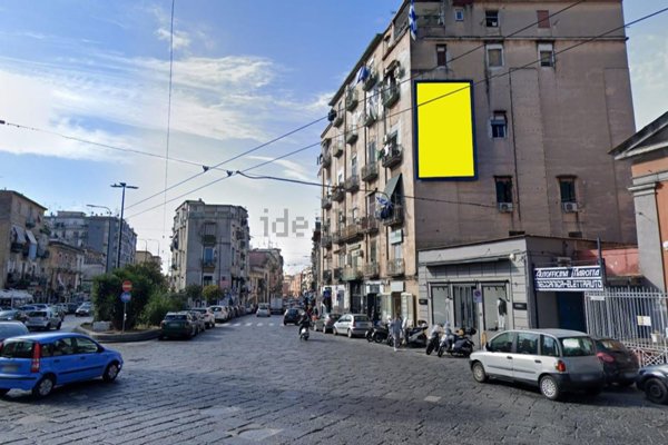 appartamento in affitto a Napoli in zona San Carlo all'Arena