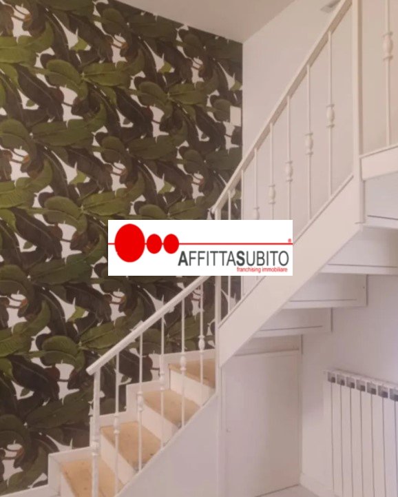 appartamento in affitto a Napoli in zona Chiaia