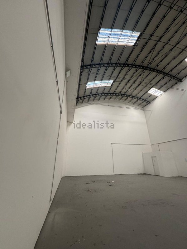 capannone in affitto a Napoli in zona Barra