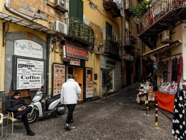 appartamento in affitto a Napoli in zona Montecalvario