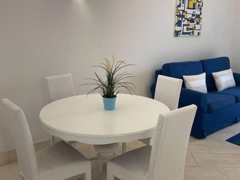 appartamento in affitto a Napoli in zona Chiaia