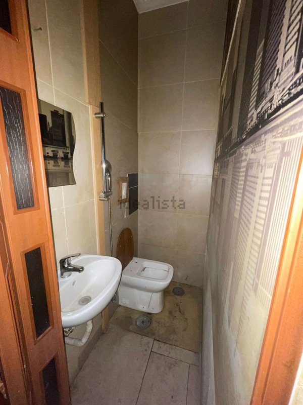 locale commerciale in affitto a Napoli