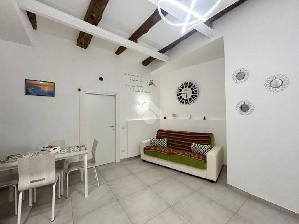 appartamento in affitto a Napoli in zona Capodimonte / Colli Aminei