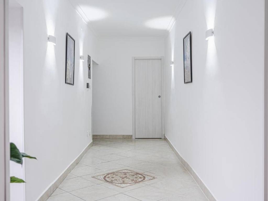 appartamento in affitto a Napoli in zona Stella