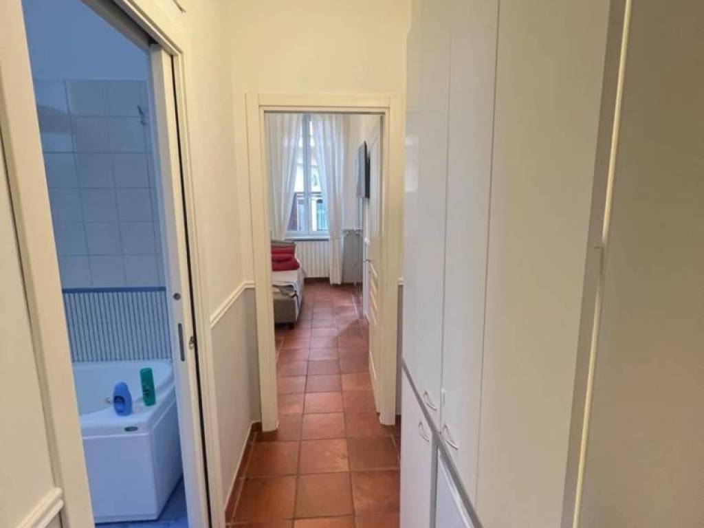 appartamento in affitto a Napoli in zona Chiaia