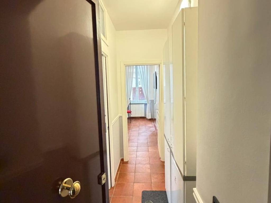 appartamento in affitto a Napoli in zona Chiaia