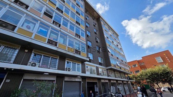 ufficio in affitto a Napoli in zona Fuorigrotta