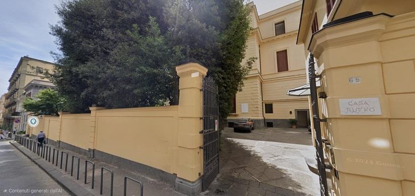 ufficio in affitto a Napoli in zona Chiaia