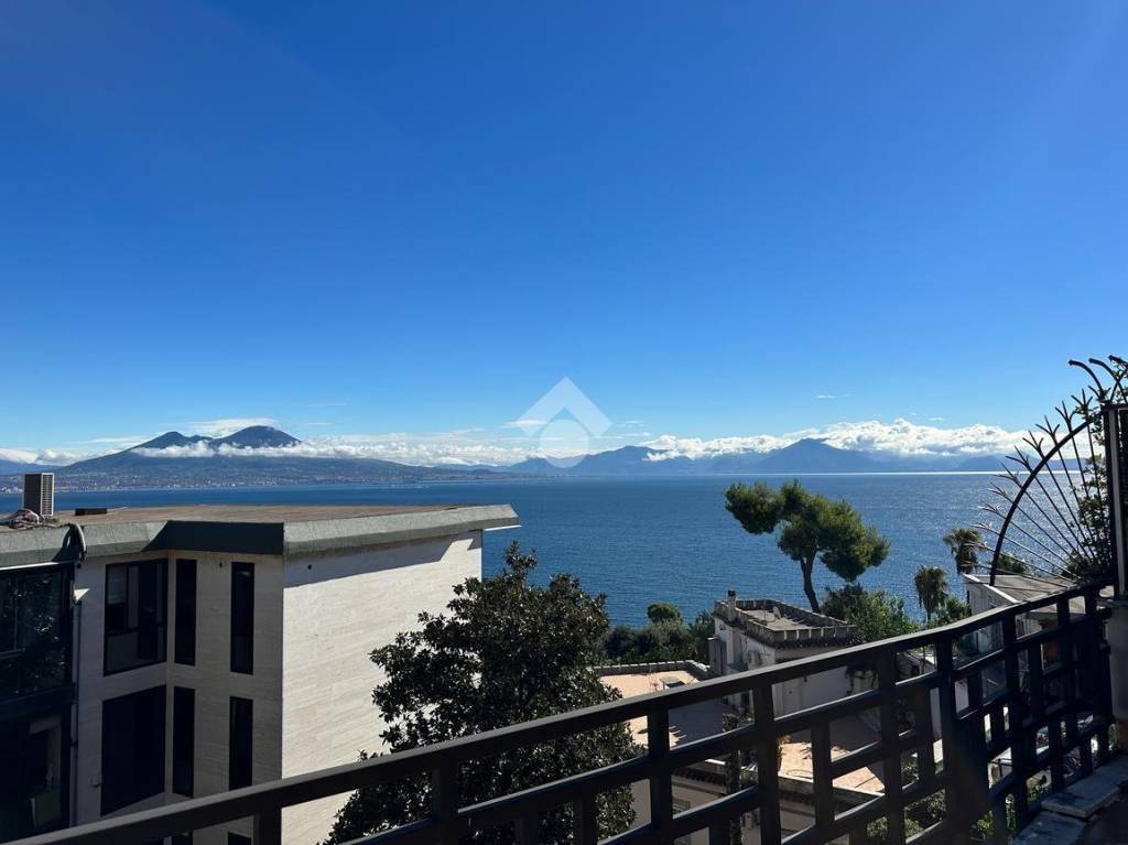appartamento in affitto a Napoli in zona Posillipo