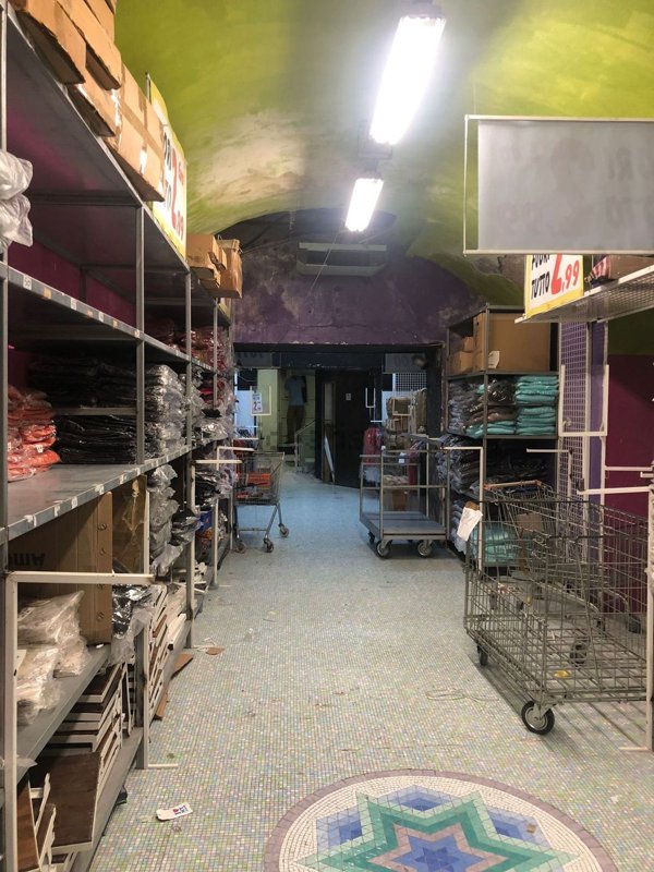 locale commerciale in affitto a Napoli in zona San Lorenzo