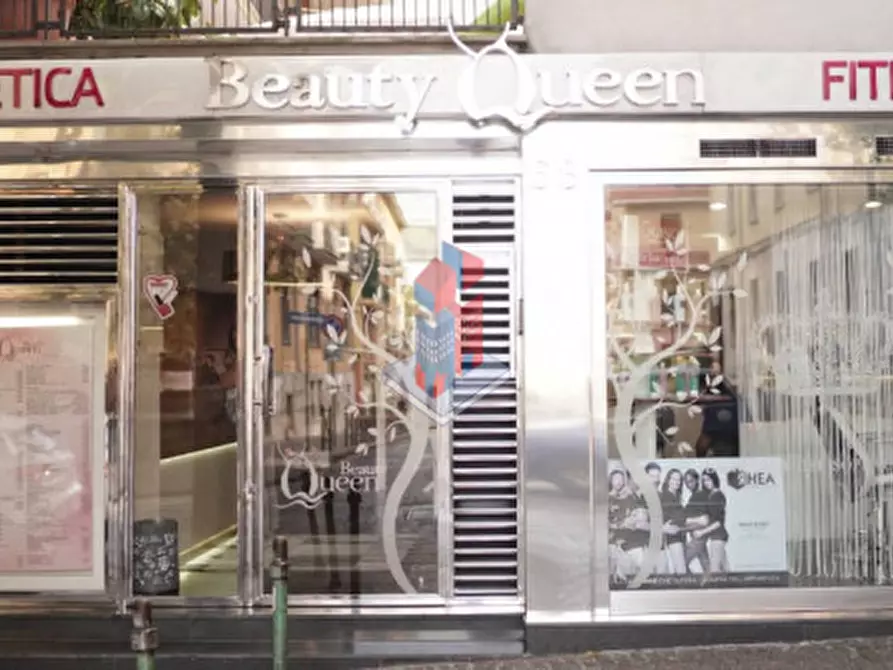 negozio in affitto a Napoli
