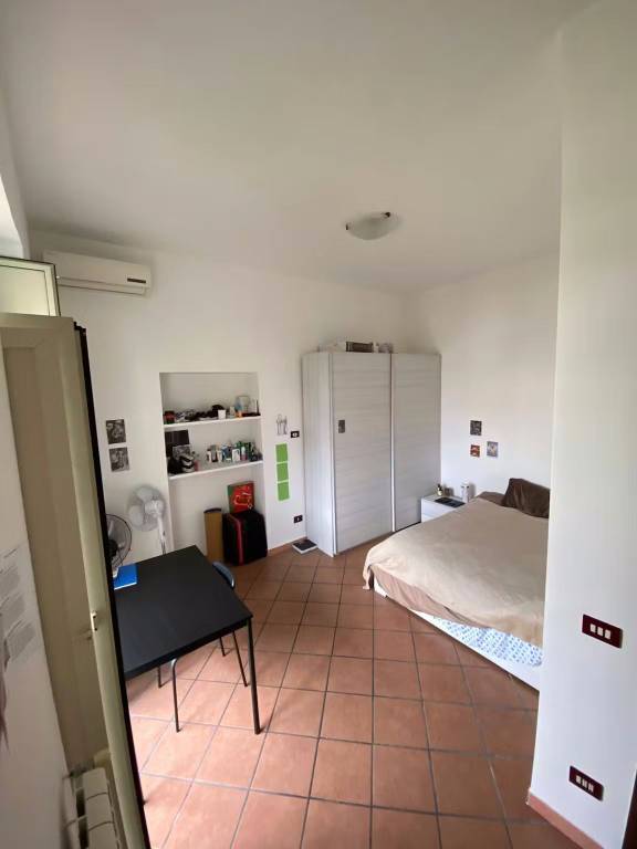 appartamento in affitto a Napoli in zona Stella