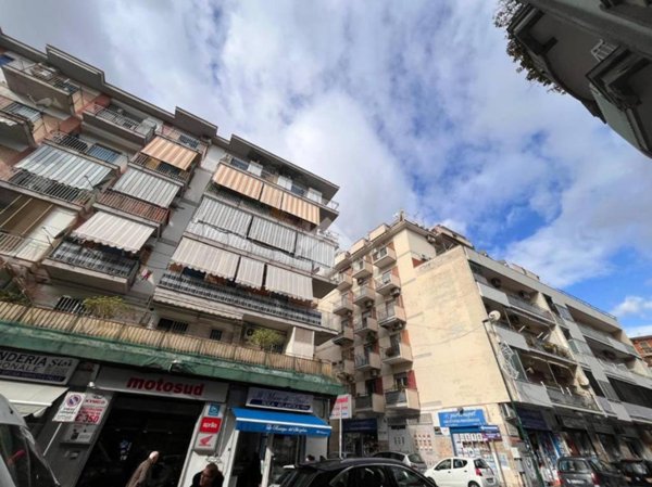 negozio in affitto a Napoli in zona Soccavo