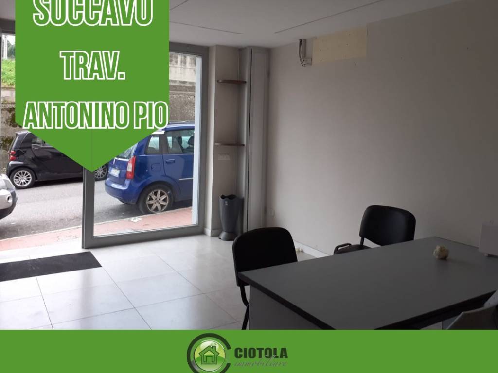 negozio in affitto a Napoli in zona Soccavo