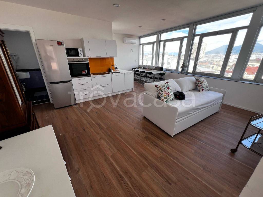 appartamento in affitto a Napoli in zona Porto