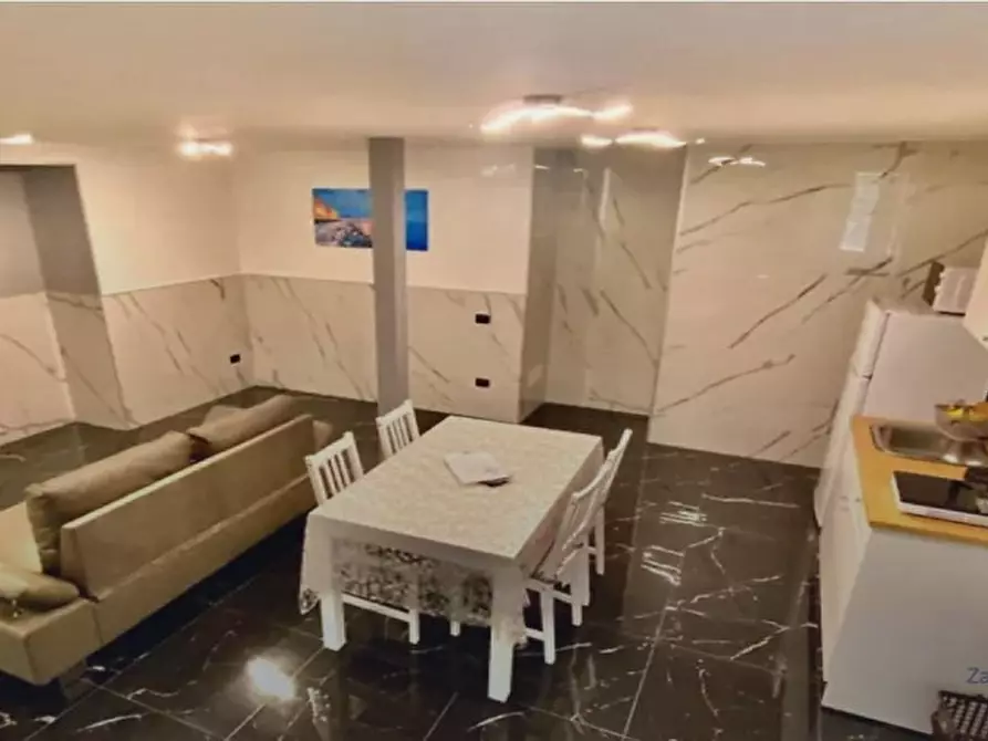 appartamento in affitto a Napoli