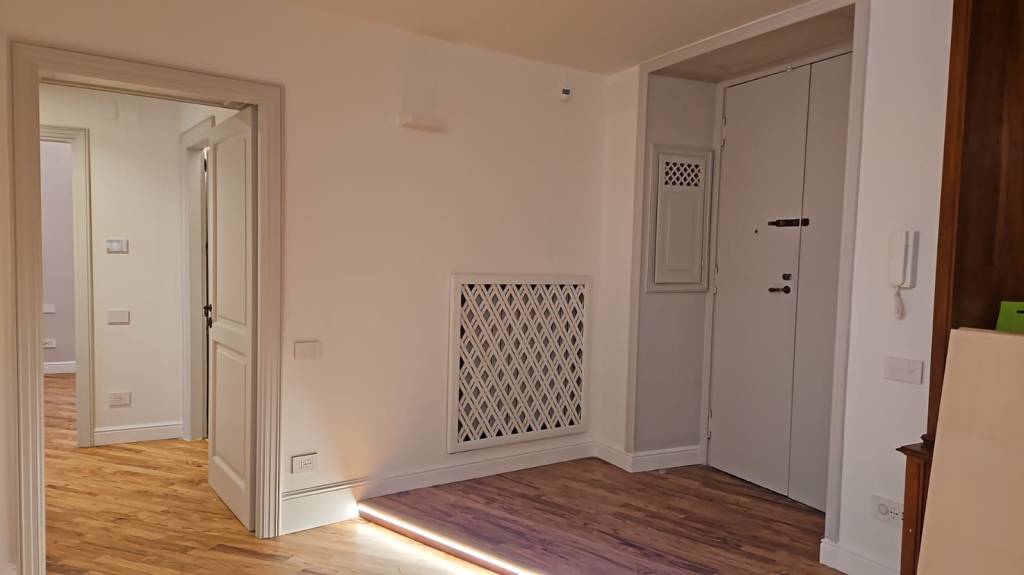 appartamento in affitto a Napoli in zona Chiaia