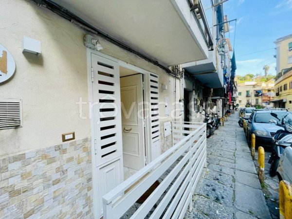 appartamento in affitto a Napoli in zona Stella