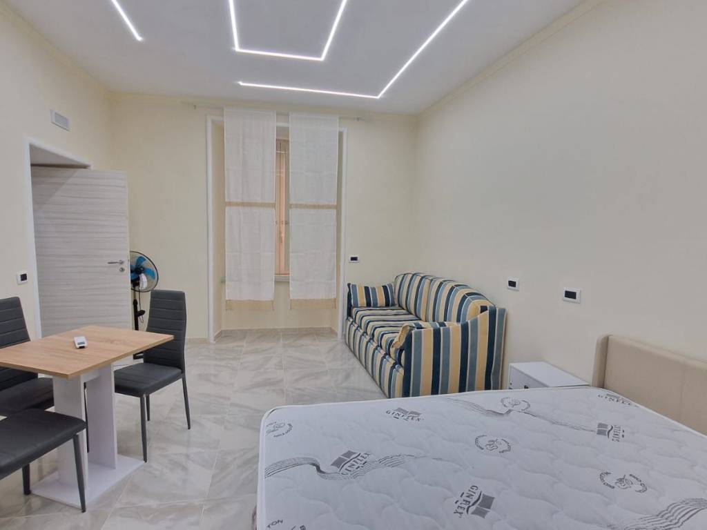 appartamento in affitto a Napoli in zona San Ferdinando