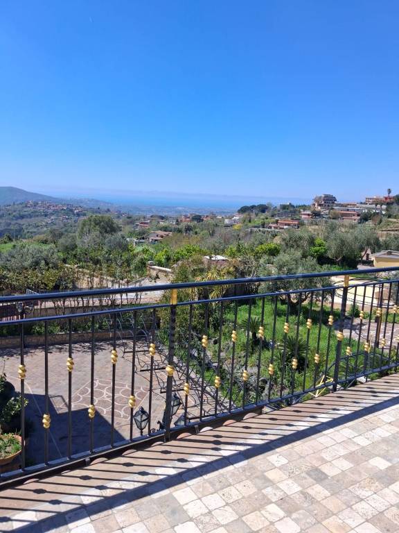 appartamento in affitto a Napoli in zona Camaldoli