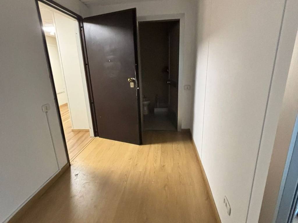 ufficio in affitto a Napoli in zona Poggioreale