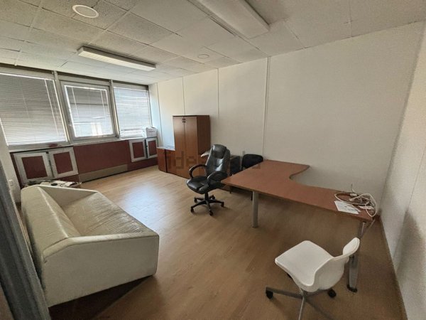 ufficio in affitto a Napoli