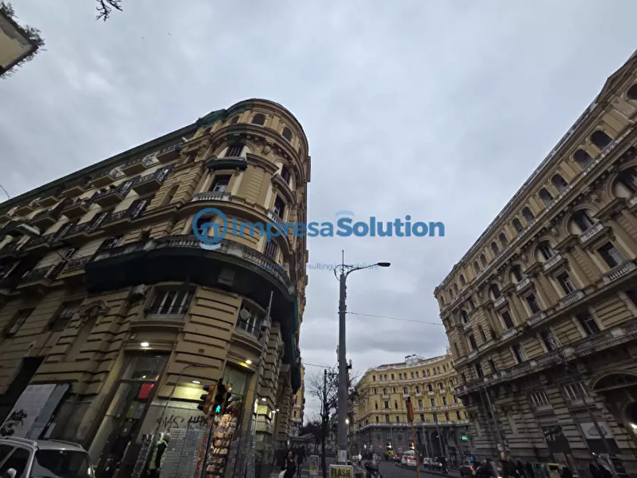 locale commerciale in affitto a Napoli