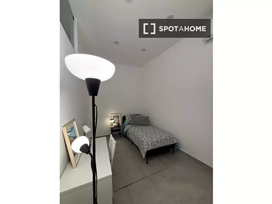 appartamento in affitto a Napoli in zona Stella