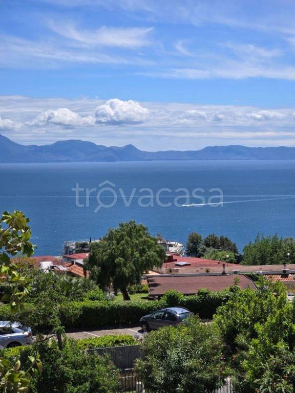 appartamento in affitto a Napoli in zona Posillipo