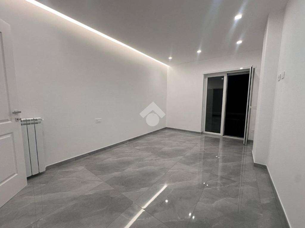 appartamento in affitto a Napoli in zona San Carlo all'Arena