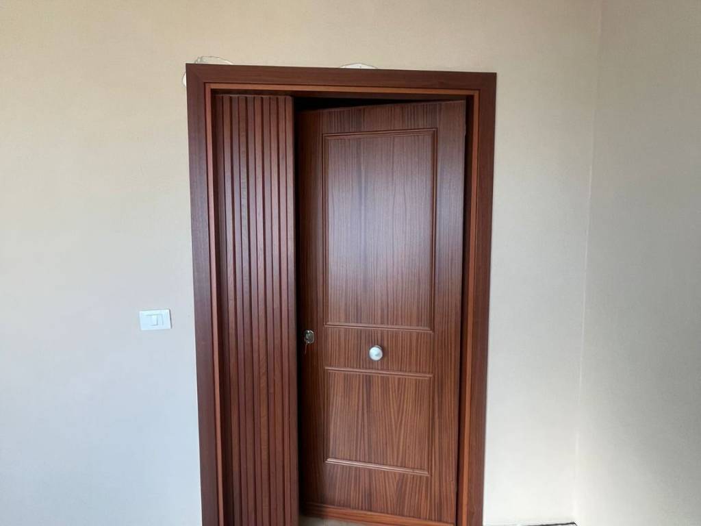 negozio in affitto a Napoli in zona Camaldoli