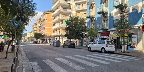 negozio in affitto a Napoli in zona Soccavo