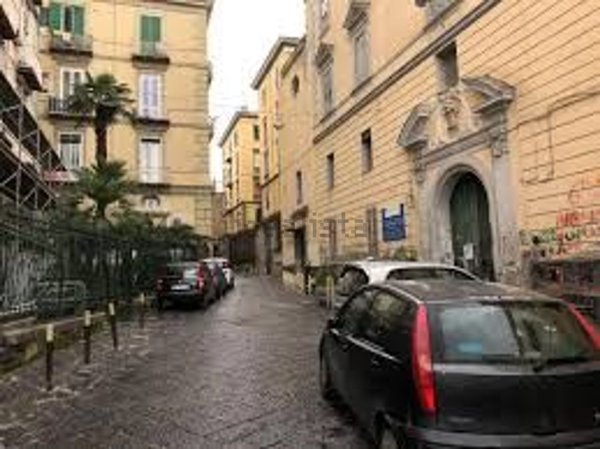 appartamento in affitto a Napoli in zona Stella